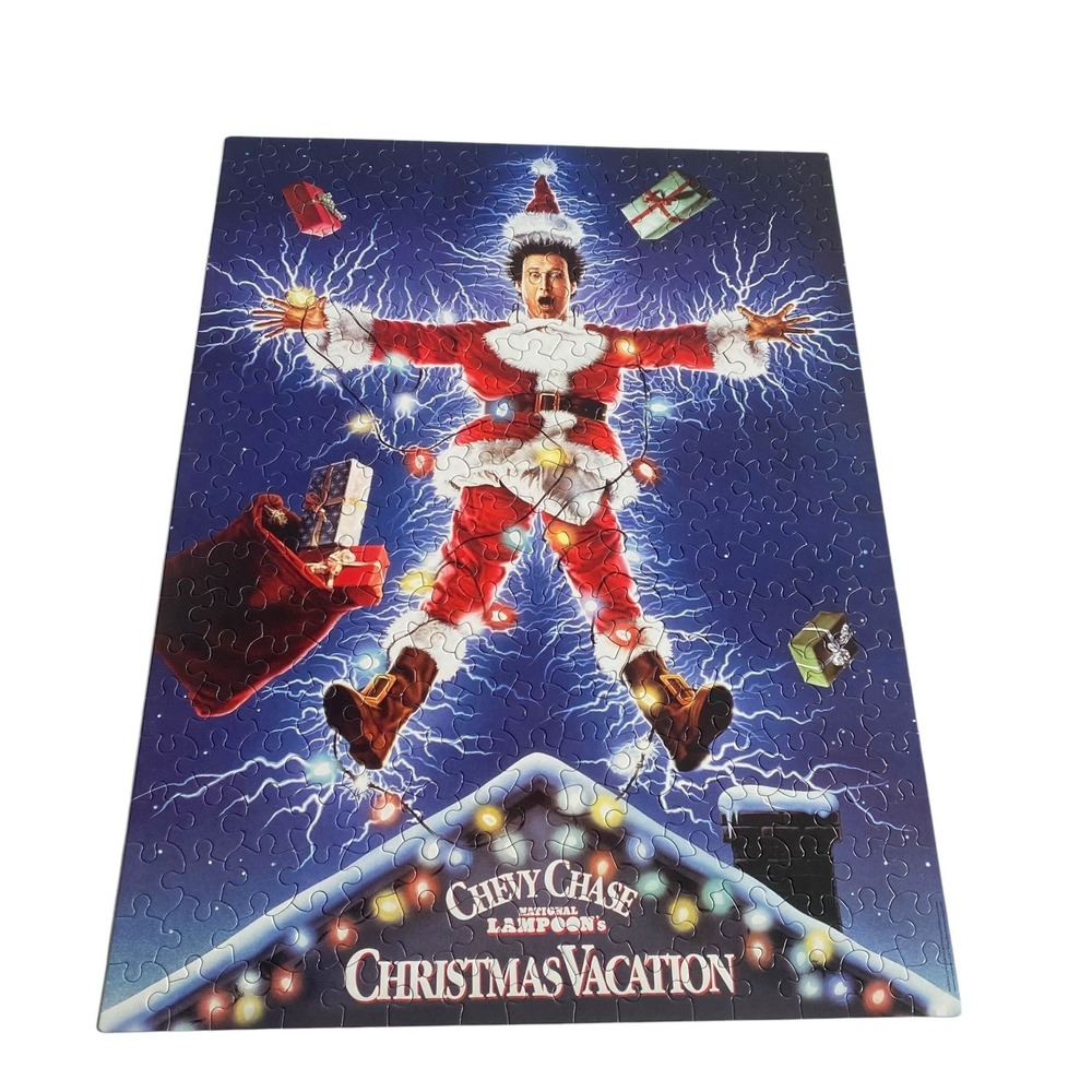 Ceaco National Lampoon's Christmas Vacation 300 Pieces Puzzle Complete